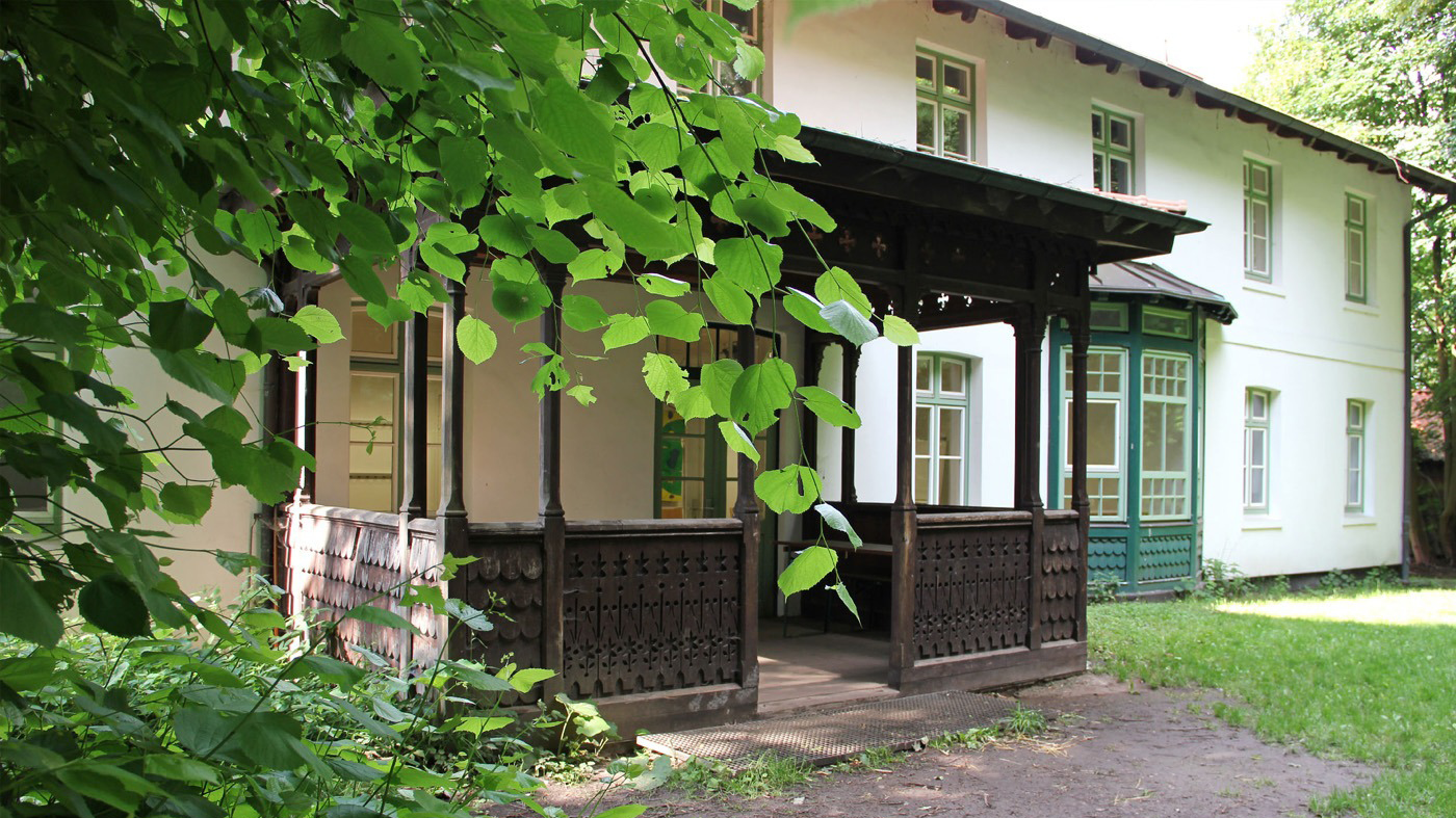 Tagungsraum R2 mit Terrasse: Freundlicher und heller Raum für Ihr Event